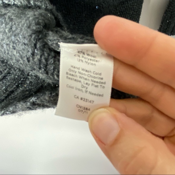 Talbots Gray Wool Blend Sequin Sweater Size Medium - Picture 5 of 5